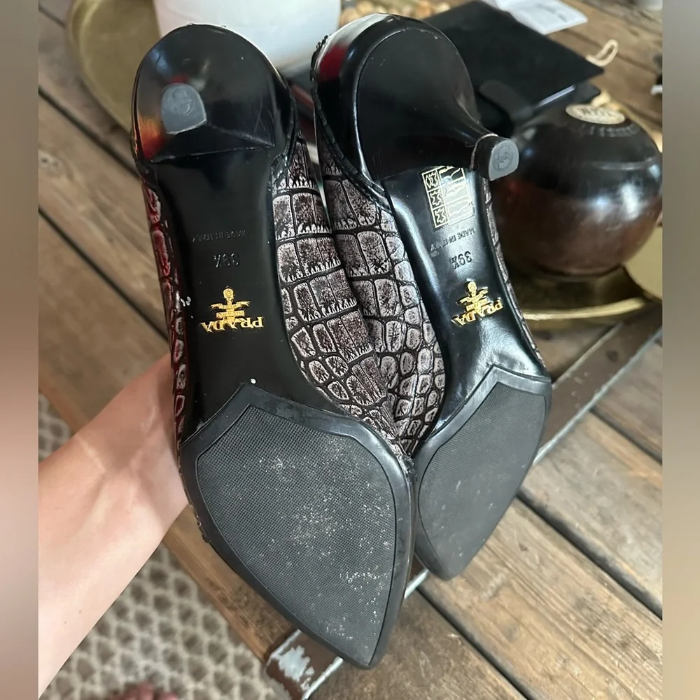 Prada two tone kitten heel - Picture 10 of 12